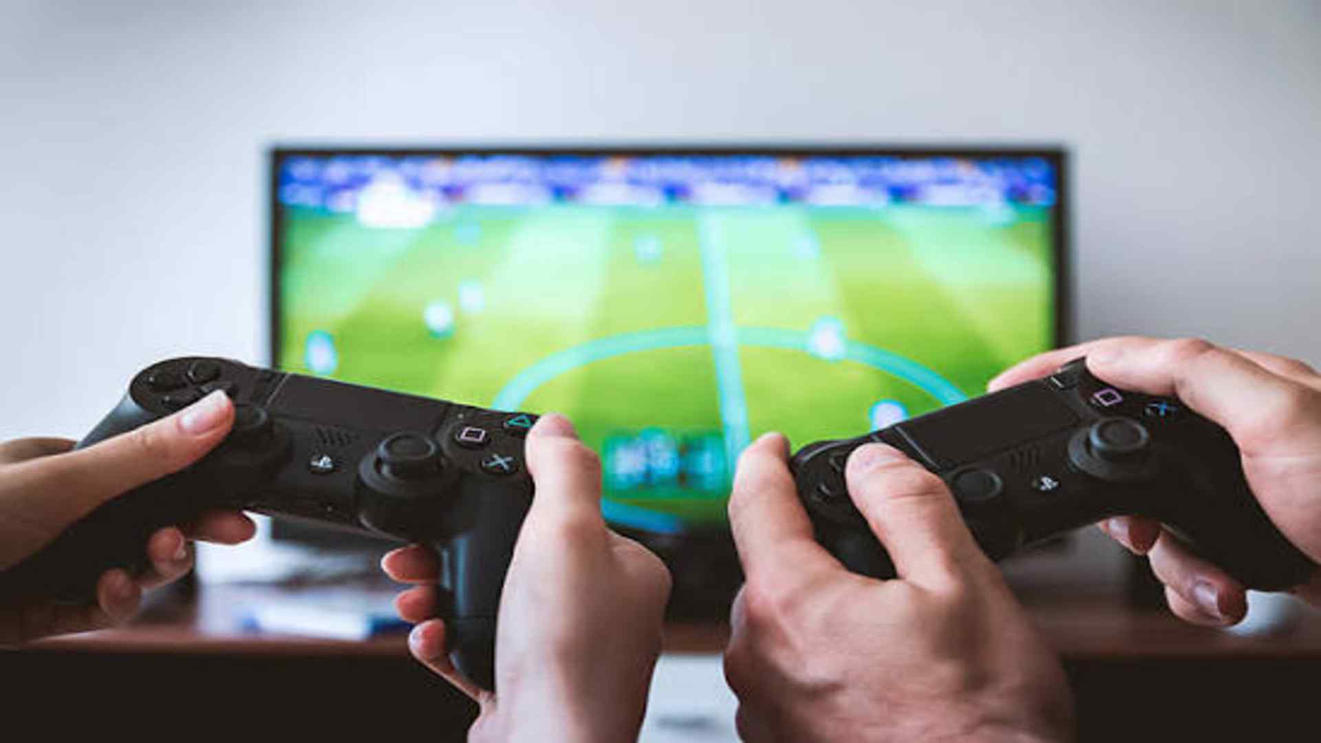 Exploring The Technology Behind Professional Poker Clients